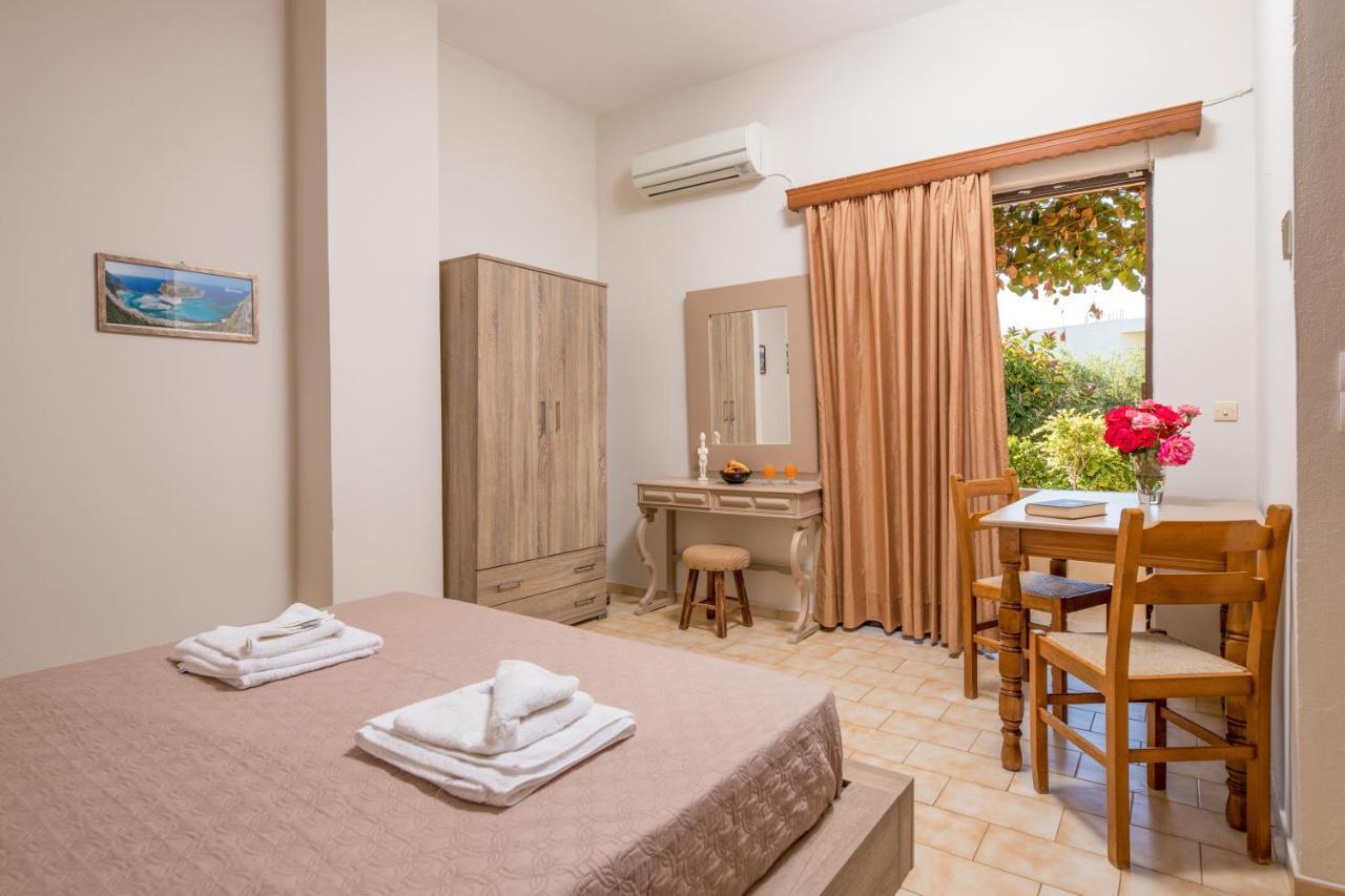 Esperia Apartments Платанес Екстер'єр фото