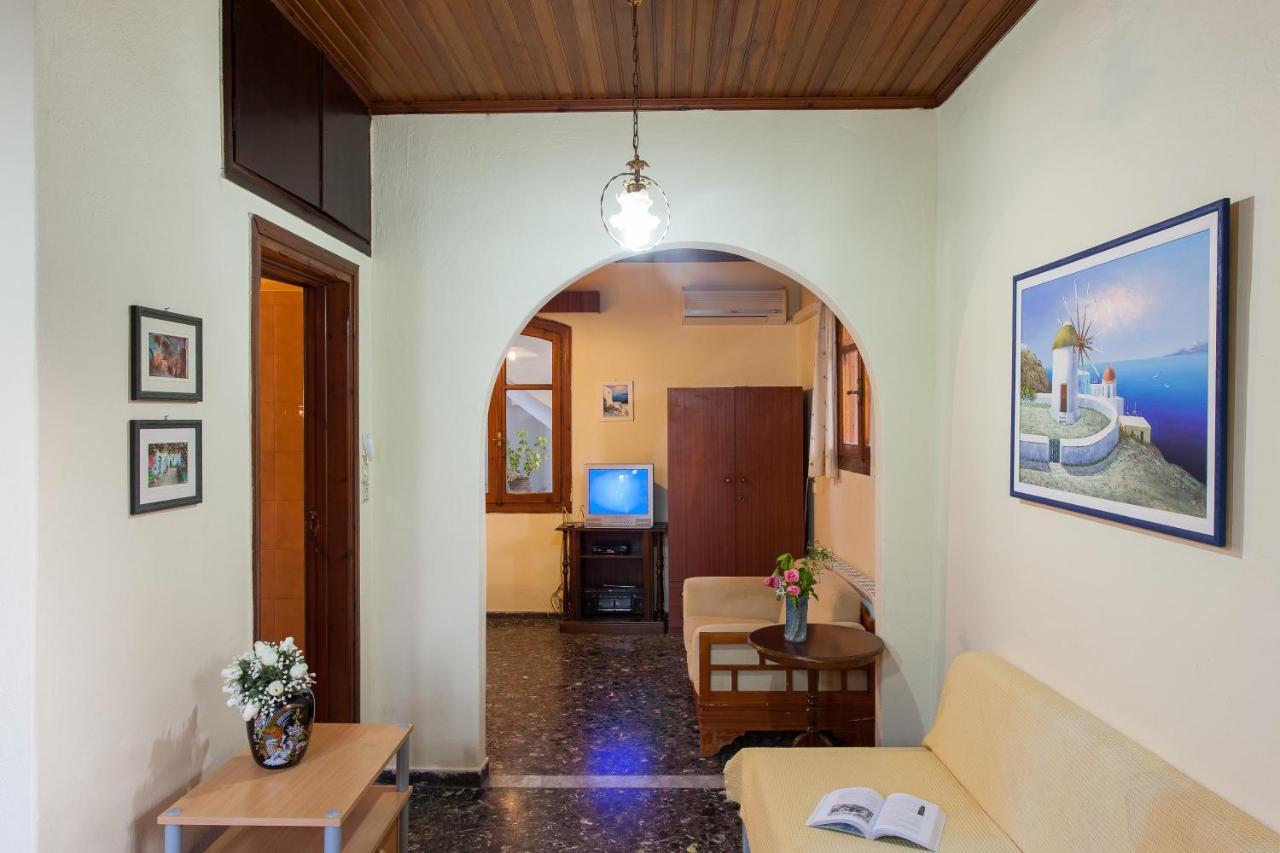 Esperia Apartments Платанес Екстер'єр фото