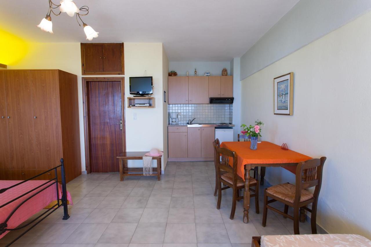 Esperia Apartments Платанес Екстер'єр фото